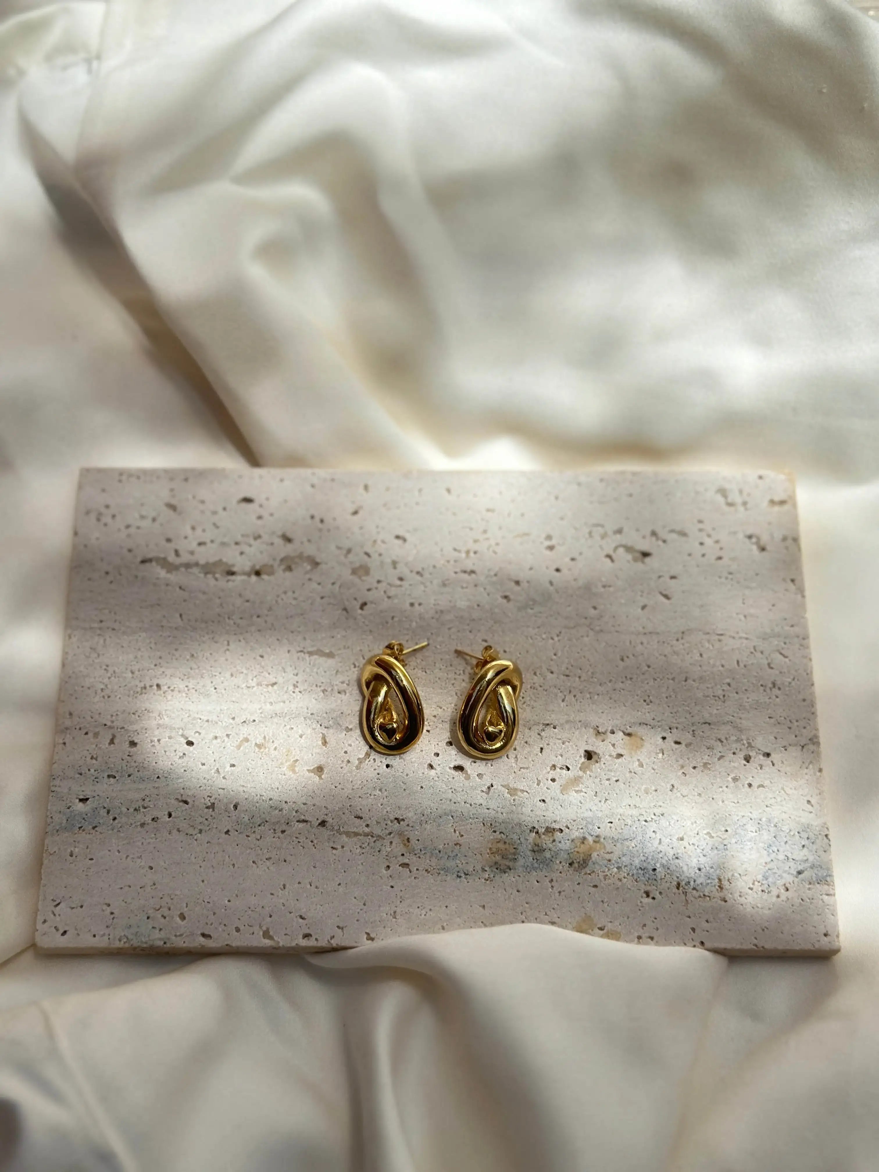 Aretes Nudo - Caravan Joyeria