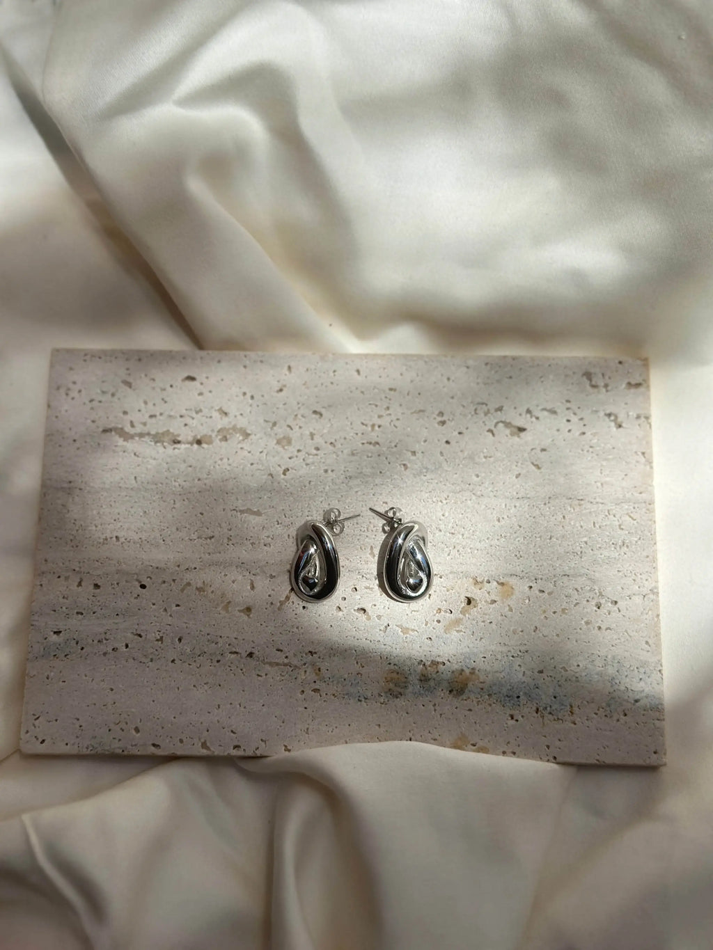 Aretes Nudo - Caravan Joyeria